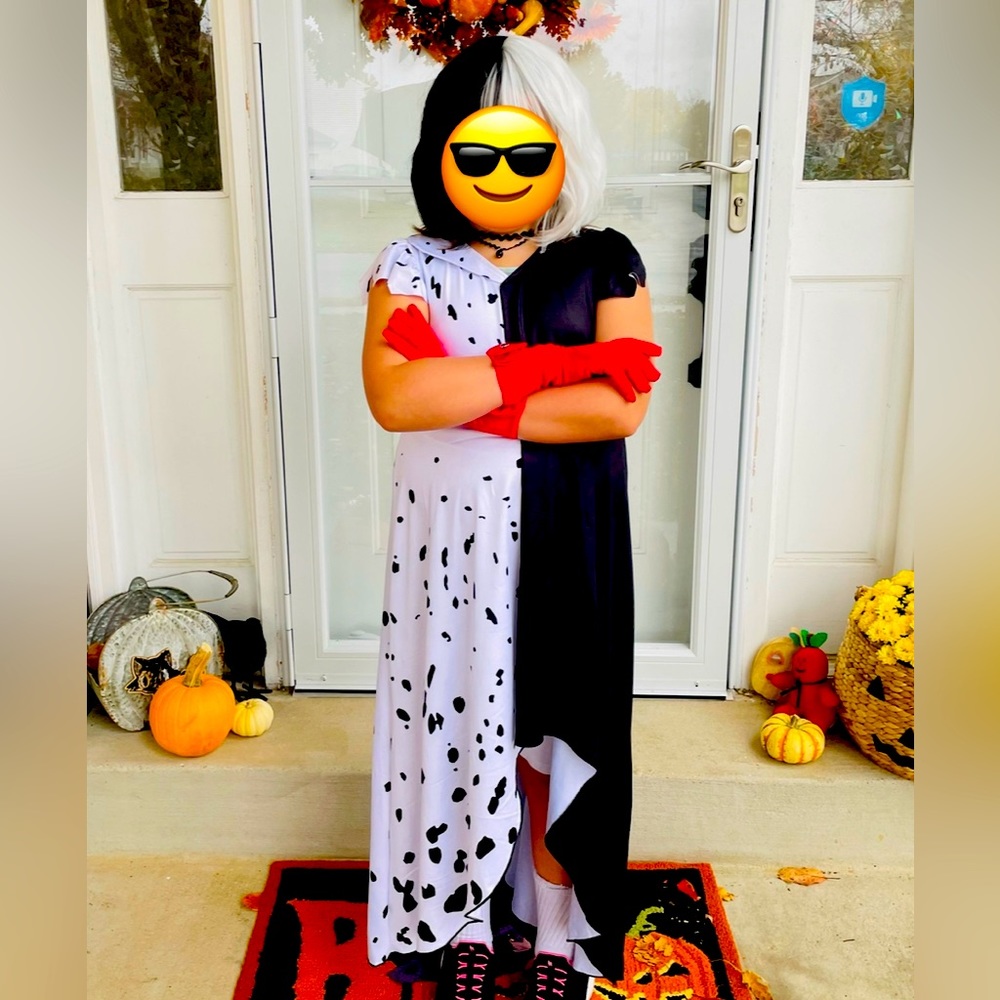 Girls Cruella Halloween Costume with Gloves and Wig - Size 12/14